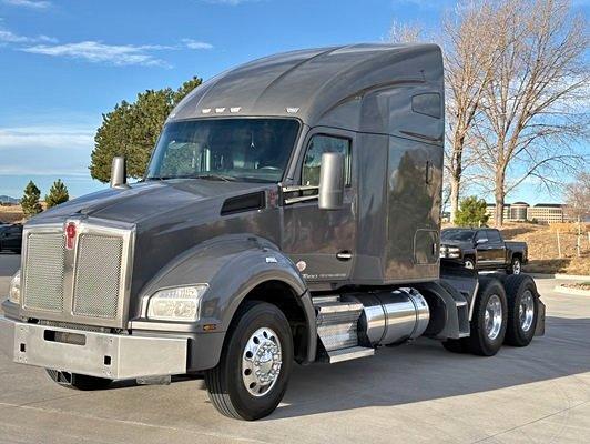 large-img